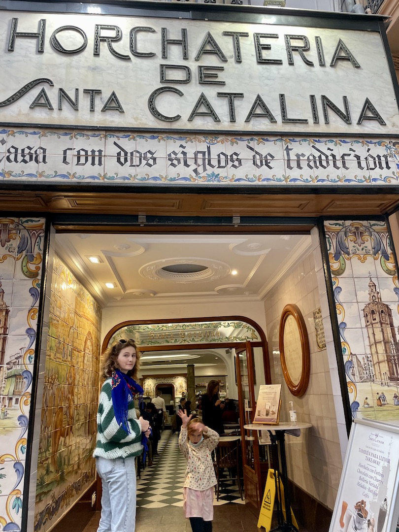 Découverte de Valence en road trip : entre plages, marchés locaux et cuisine authentique, une destination idéale pour un voyage en famille ou entre filles ( blog Valence )
