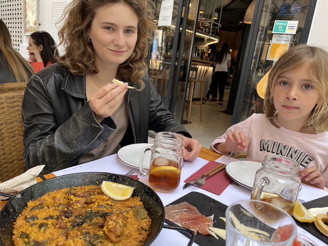Découverte de Valence en road trip : entre plages, marchés locaux et cuisine authentique, une destination idéale pour un voyage en famille ou entre filles ( blog Valence )